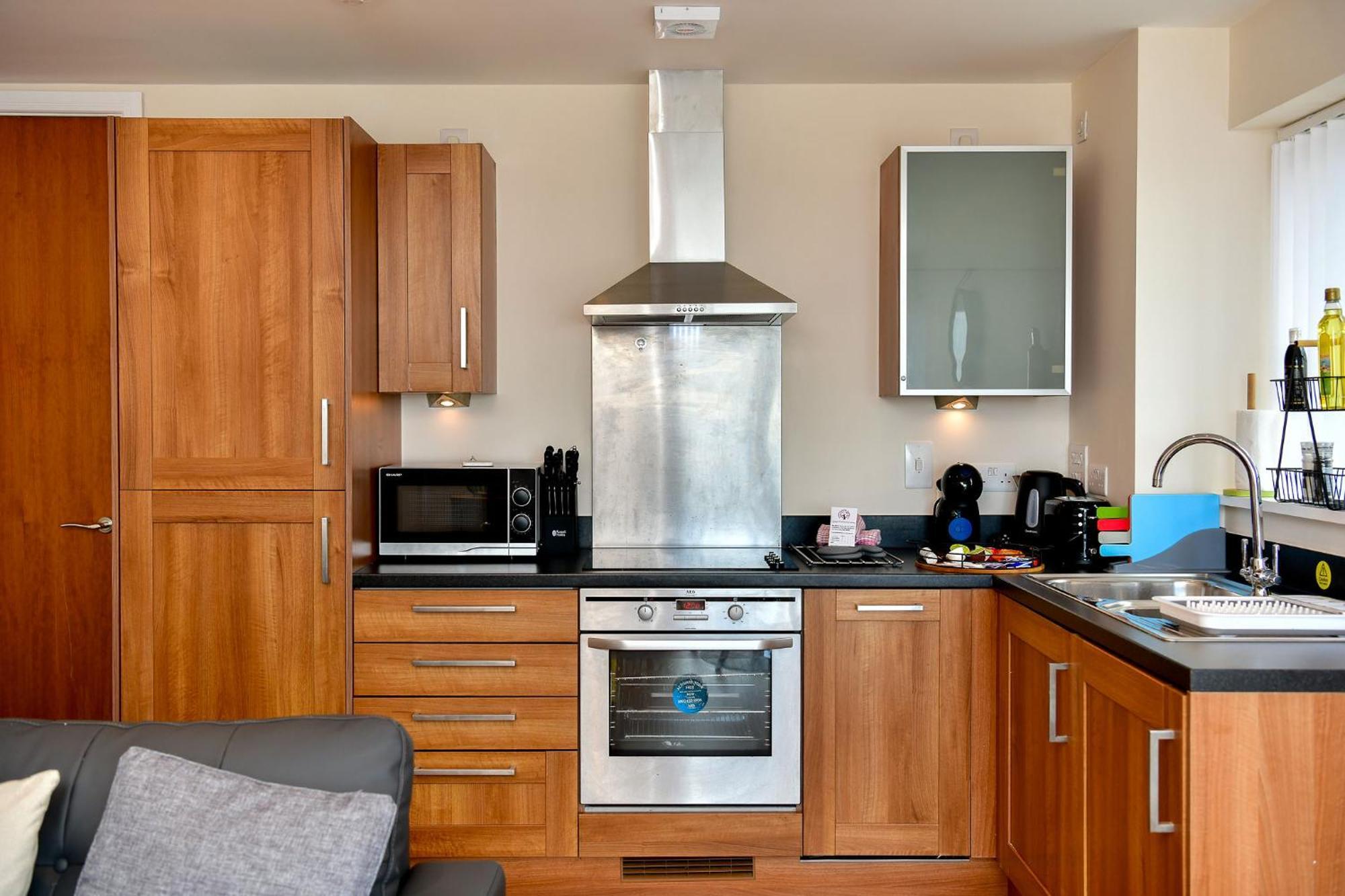 Apartment Just Wales - Meridian Bay Beachfront With Private Secure Parking Swansea