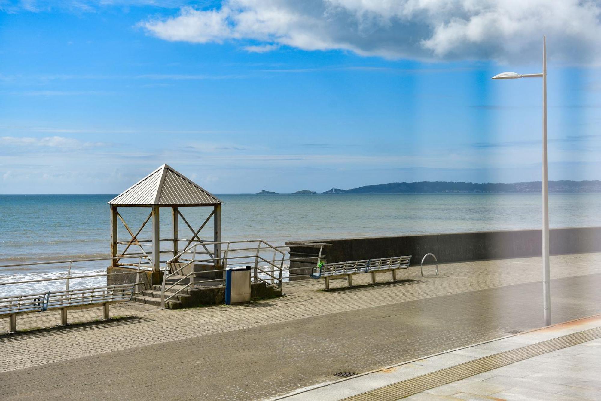 Just Wales - Meridian Bay Beachfront With Private Secure Parking * Swansea